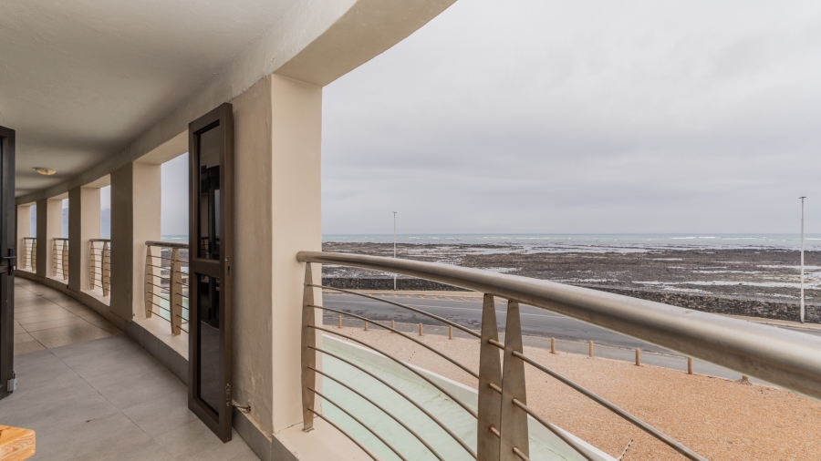 3 Bedroom Property for Sale in Strand South Western Cape